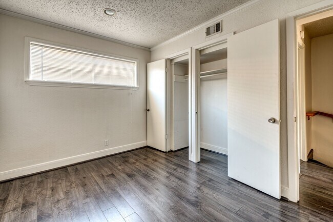 Building Photo - 4321 Hazard St