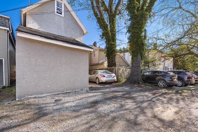 Building Photo - 61 McMillen Ave