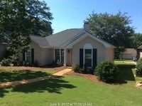 Building Photo - 7003 Robin's Nest Dr