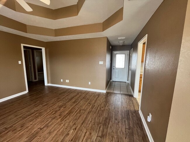 Building Photo - Cabot Rental!