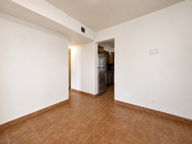 Building Photo - 1313 Branson Ave