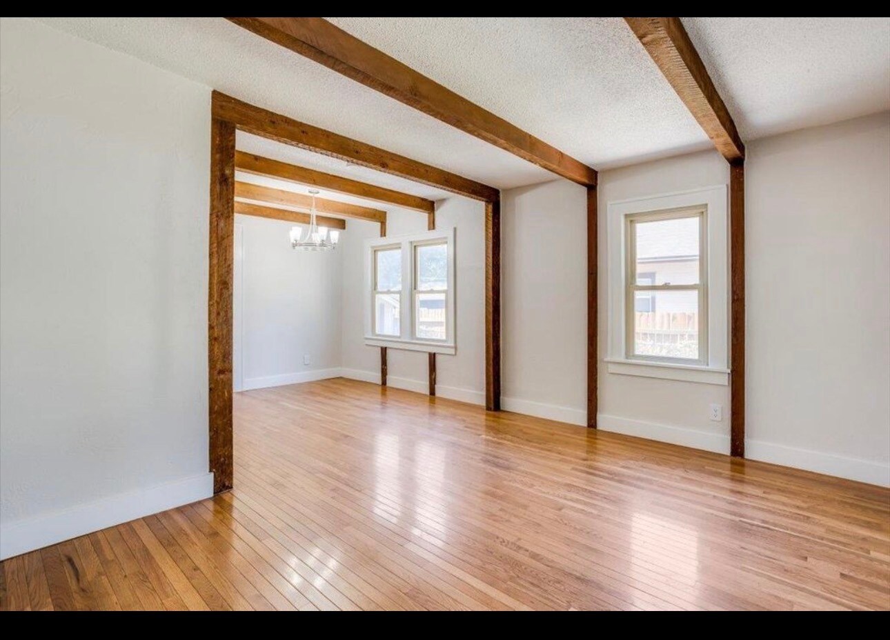 Building Photo - 1422 S Laura Ave