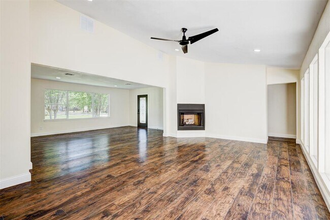 Building Photo - 3403 Linkwood Dr