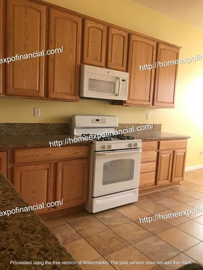 Building Photo - Nice Home For Rent