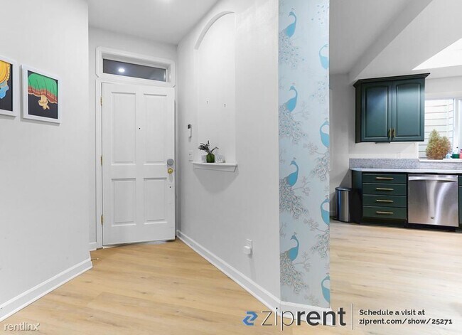 Building Photo - 3 br, 2.5 bath Townhome - 17111 3rd Place ...