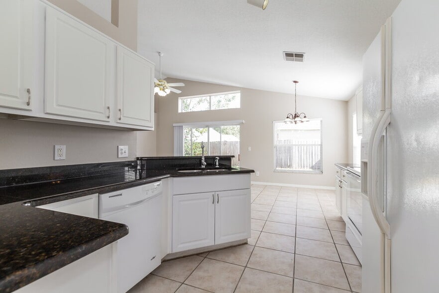 Building Photo - 4439 Brookdale Ct
