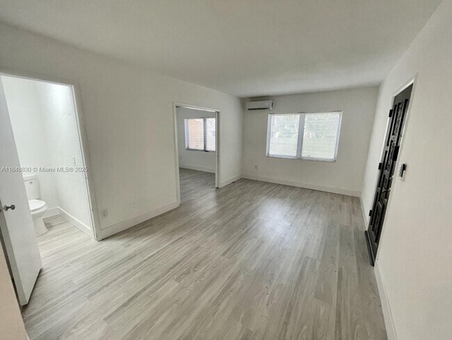 Building Photo - 218 Santillane Ave