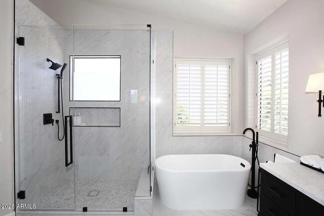 Building Photo - 6414 E Monte Cristo Ave