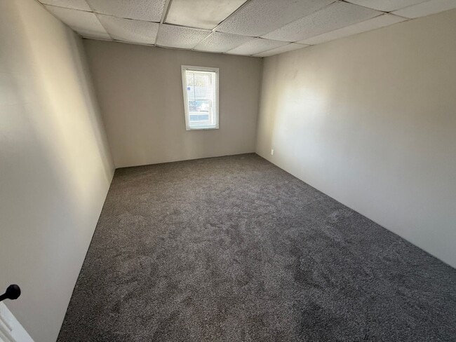 Building Photo - Four Bedroom, Two Plus Bathroom House in Morley with a View