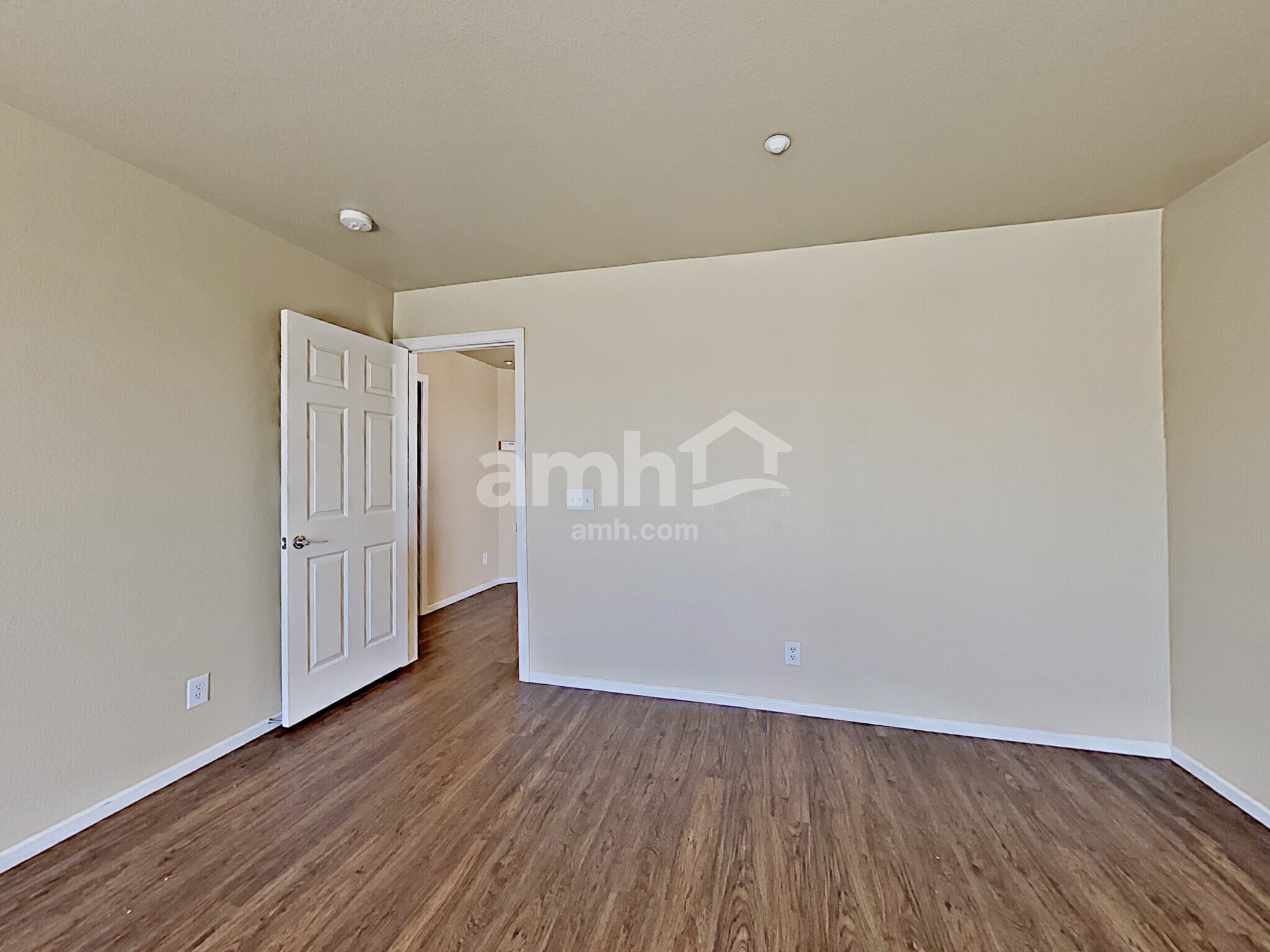 Building Photo - 9161 Desirable Ct