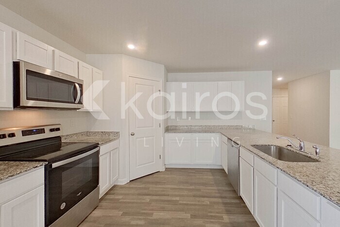 Building Photo - 288 Laurel Springs Dr