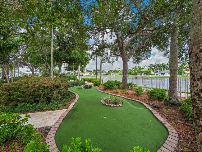 Building Photo - 1509 Canary Island Dr