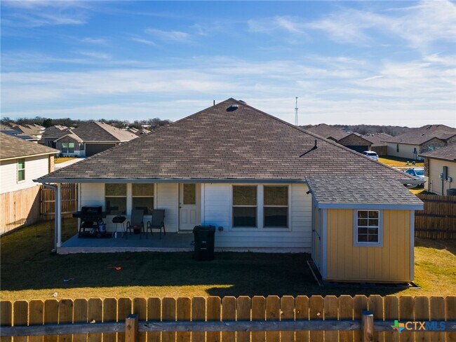 Building Photo - 5105 Natalia Rd