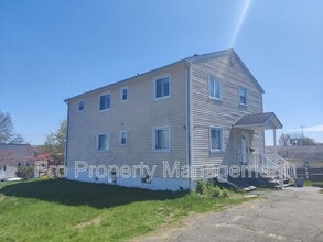 Building Photo - 135 Hillcrest Rd