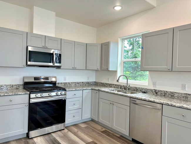 Building Photo - 1529 Pey Dr