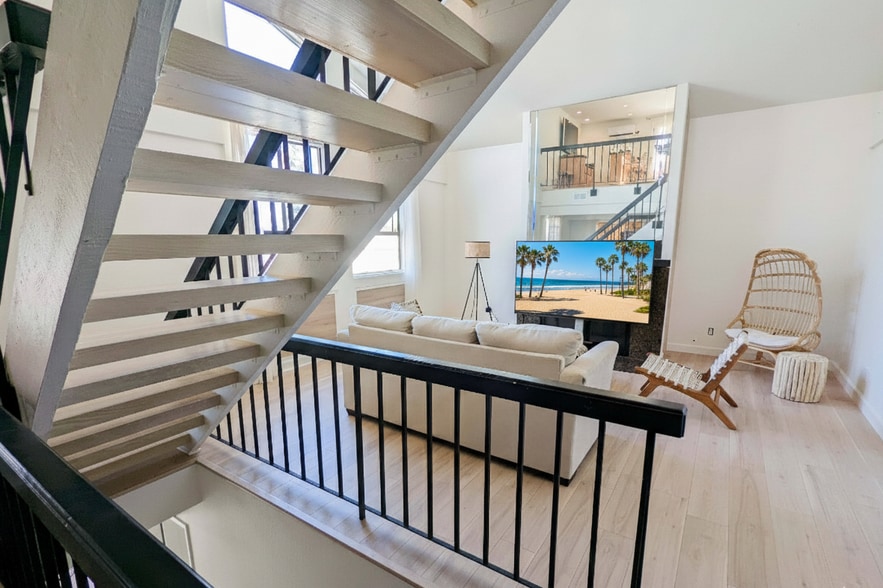 Building Photo - 1415 E Ocean Blvd