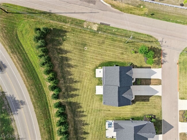 Building Photo - 3383 Jackson Park Dr
