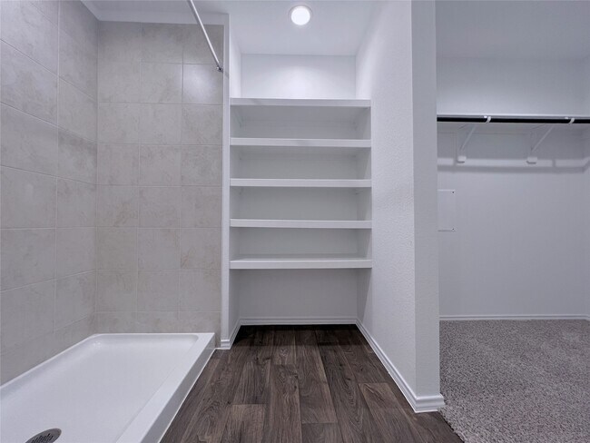 Building Photo - 21227 Alder Oaks Dr