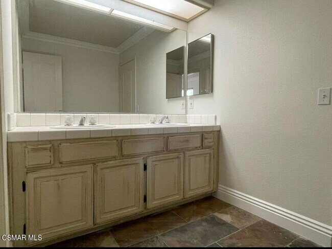 Building Photo - 29660 Quail Run Dr