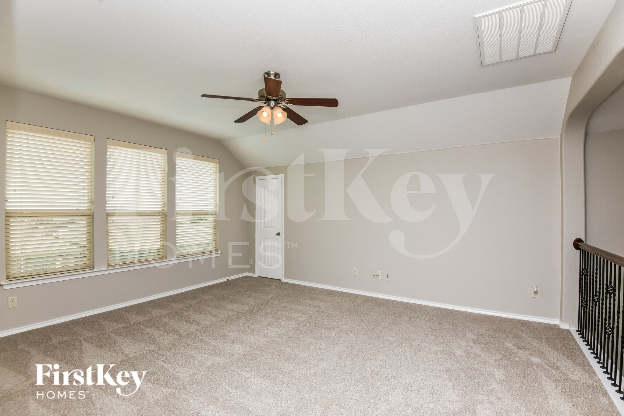 Building Photo - 3017 Beaver Creek Dr