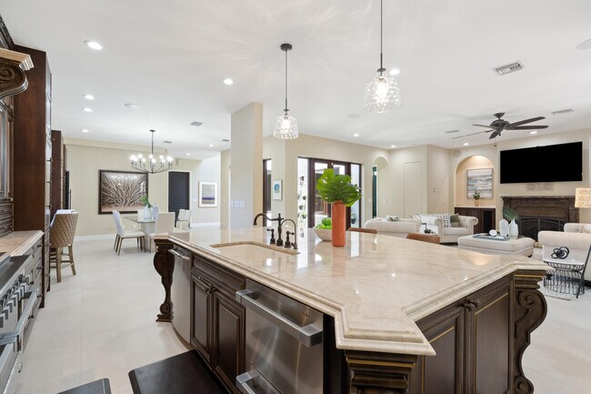 Building Photo - 1312 SE 2nd Ct