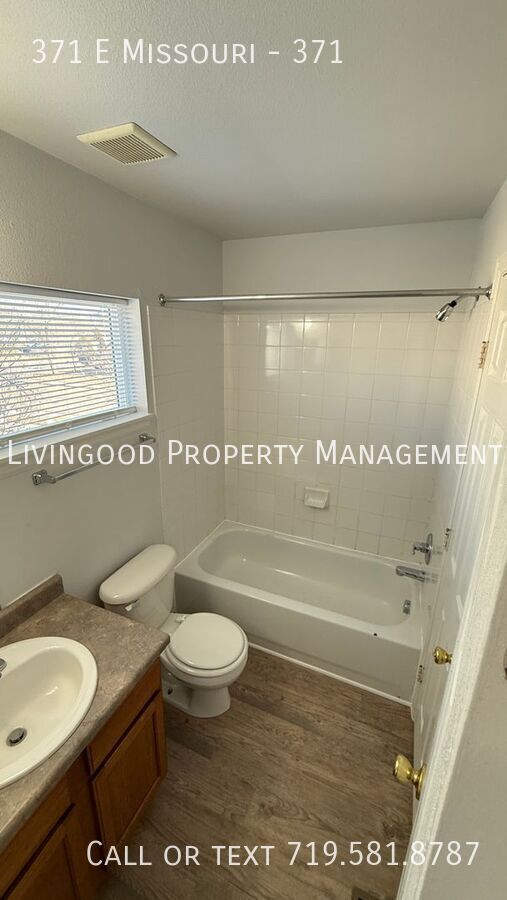 Building Photo - 371 E Missouri-371