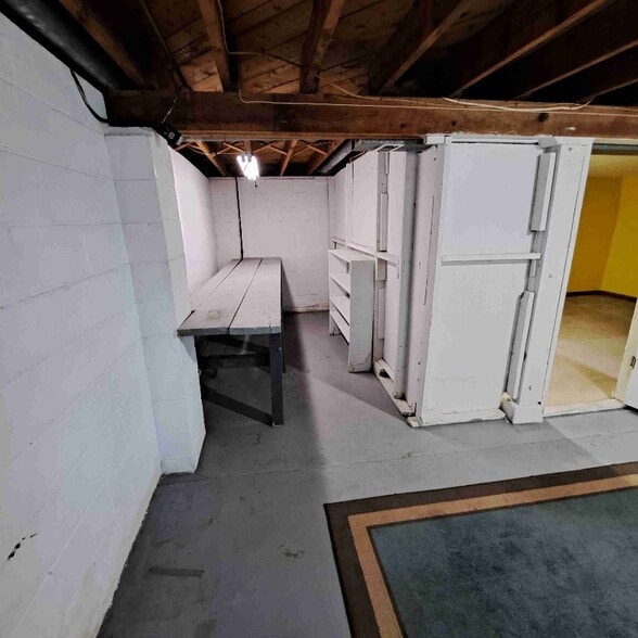 Building Photo - 1106 Stack Ave