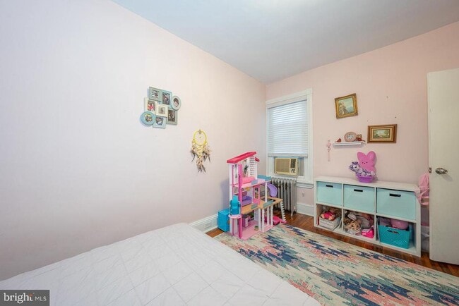 Building Photo - 4643 Mansion St