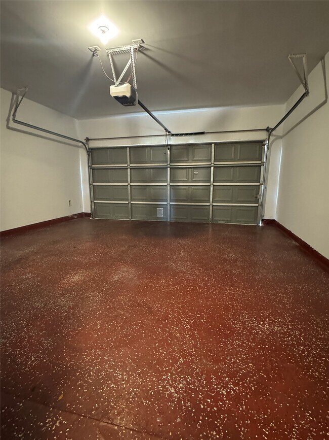 Building Photo - 3831 W Alessano Ln