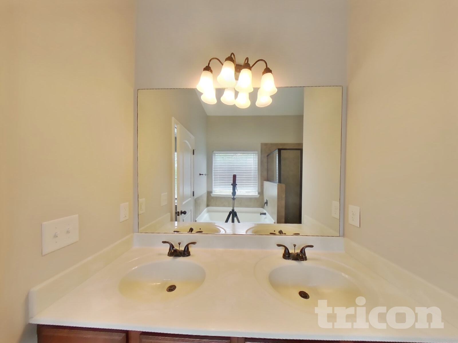 Building Photo - 1430 Stone Ridge Ct