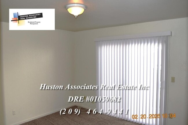 Building Photo - 6713 N El Dorado St