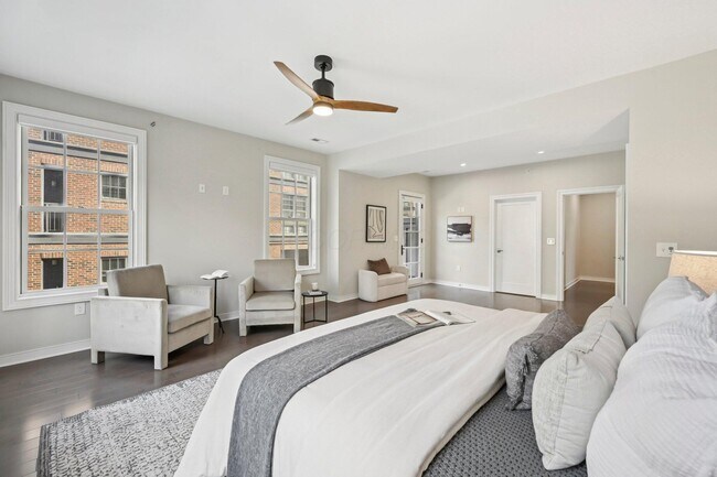 Building Photo - 100 Normandy Ave