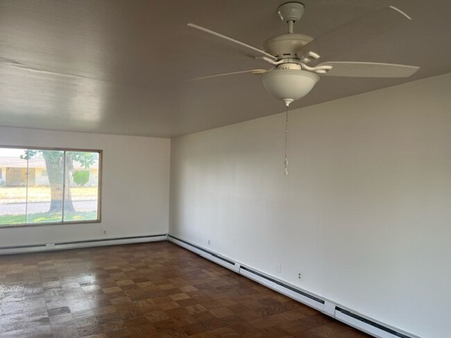 Building Photo - Clean 3BR 1.5 Bath for Rent!!!