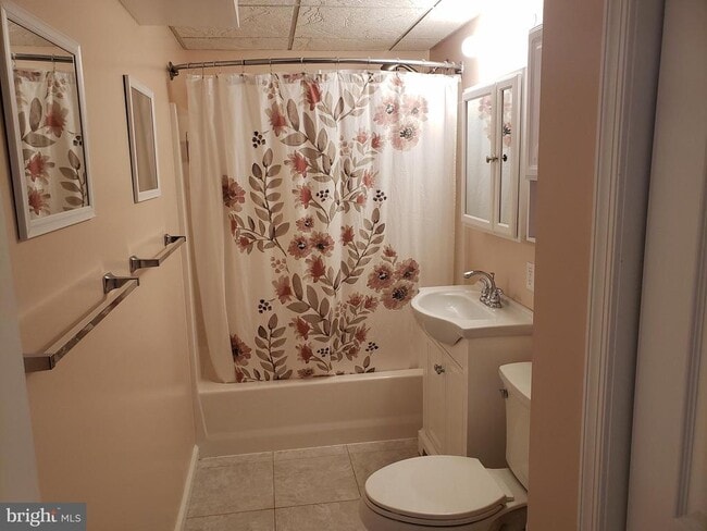 Building Photo - 417 S Washington St