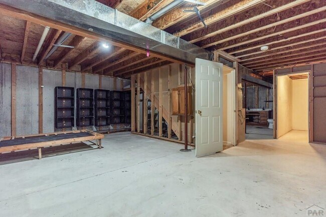 Building Photo - 3 Bed Home in Pueblo West with huge yard!