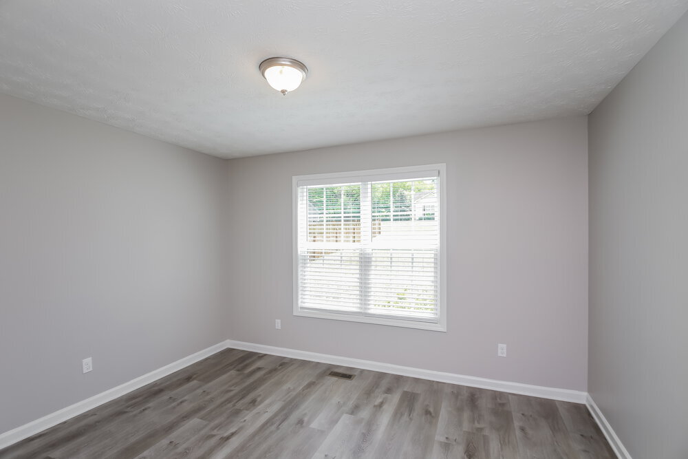 Building Photo - 909 N Lassetter Cir