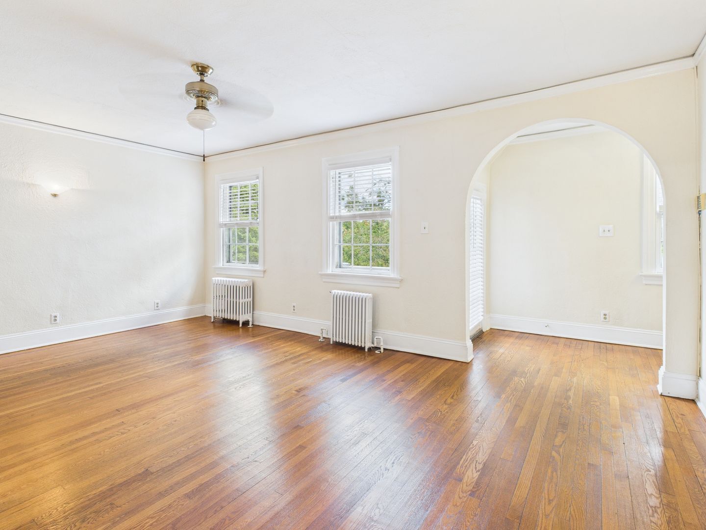 Building Photo - 2802 Dupont Cir