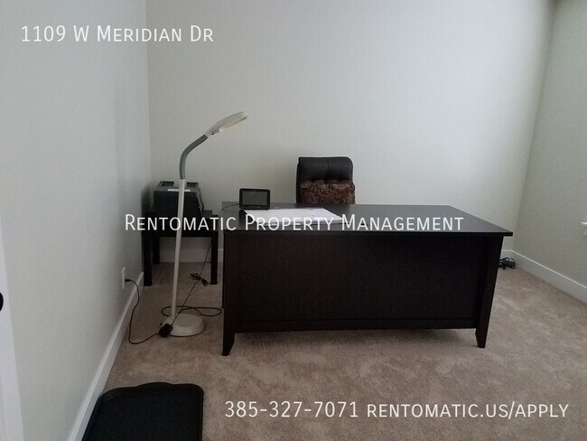 Building Photo - 1109 W Meridian Dr