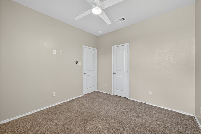 Building Photo - 6023 Briarstone Bay Dr