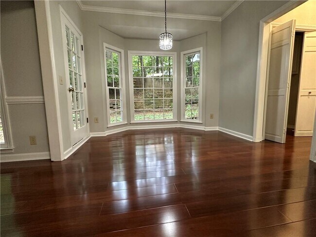 Building Photo - 10570 Turner Rd