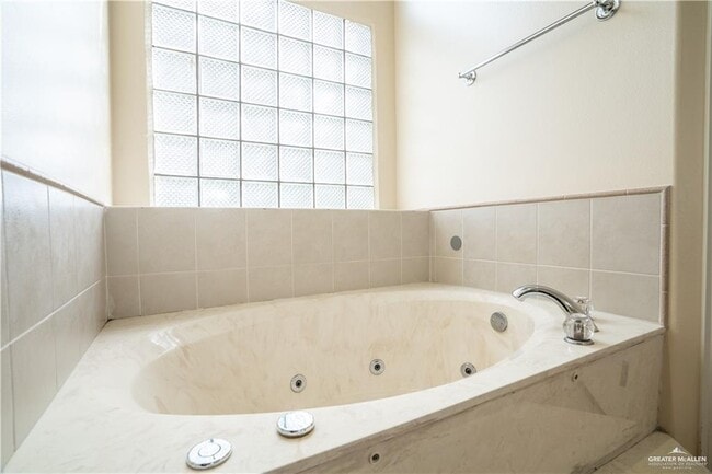 Building Photo - 22 San Gerardo St