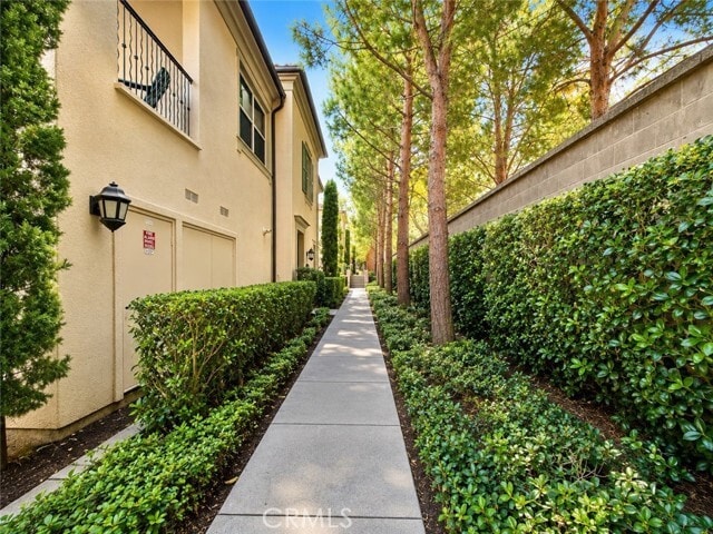 Building Photo - 66 Overbrook
