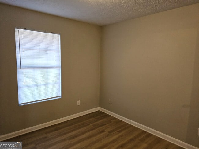Building Photo - 210 Sabal Dr