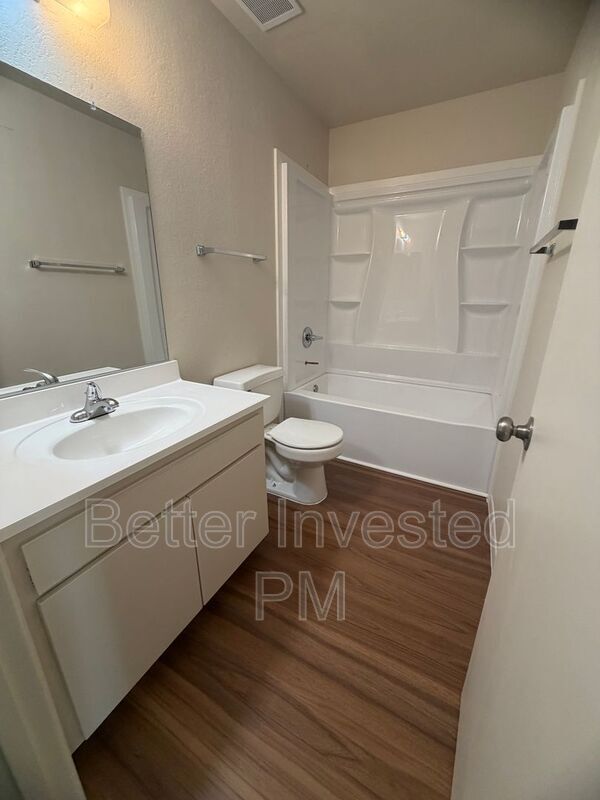 Building Photo - 2808 Tachevah Dr