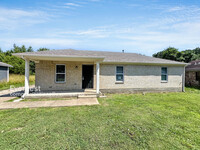 Building Photo - 3573 Russelwood Dr