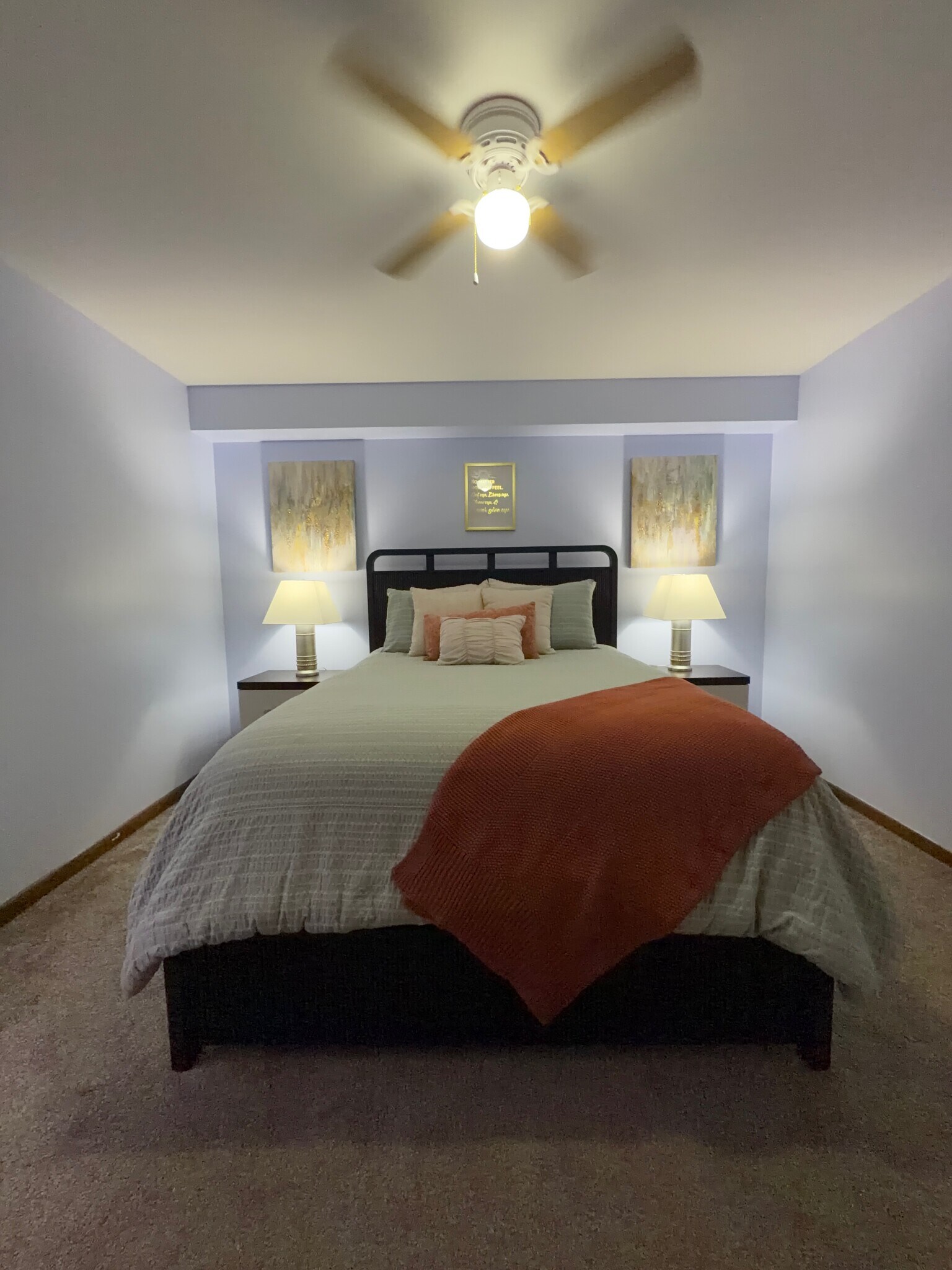 Building Photo - 920 Camellia Dr