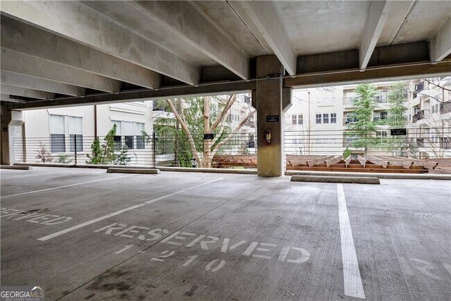 Building Photo - 1850 Cotillion Dr