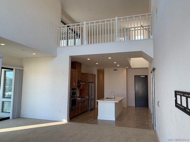 Building Photo - 8575 Aspect Dr