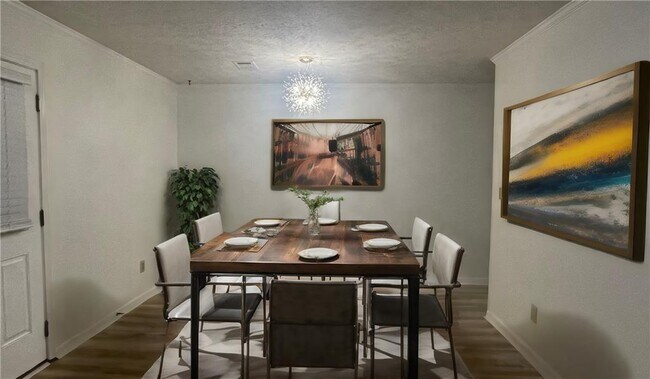 Building Photo - 1405 Kennesaw Trace Ct