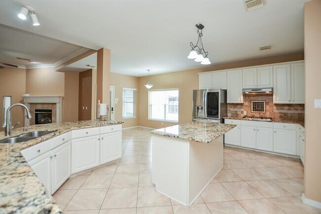 Building Photo - 1814 Maidenhair Ln